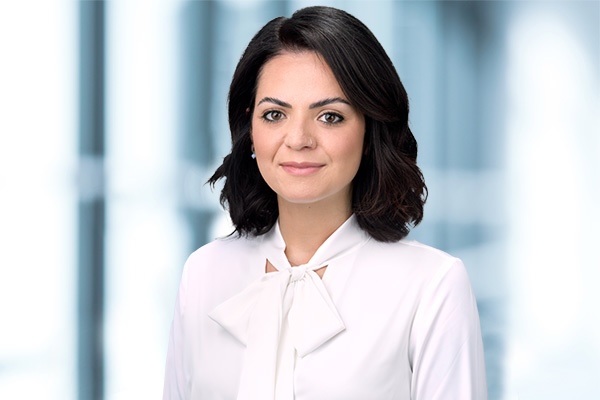 Renata Topfstedt Assistance to the management and administration